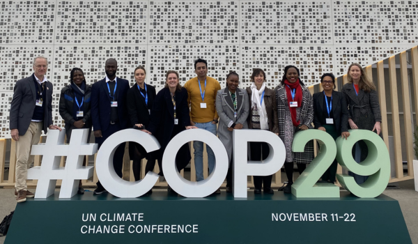 Teile der CARE-Delegation auf der COP29, © CARE